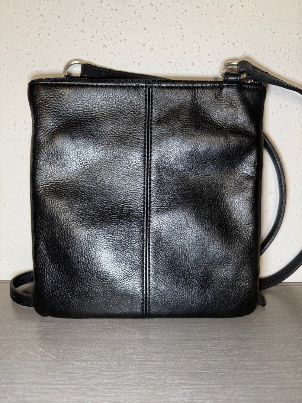 Vintage Fossil Black Leather Crossbody Bag With Integrated Wallet Excellent Cond - Picture 2 of 7
